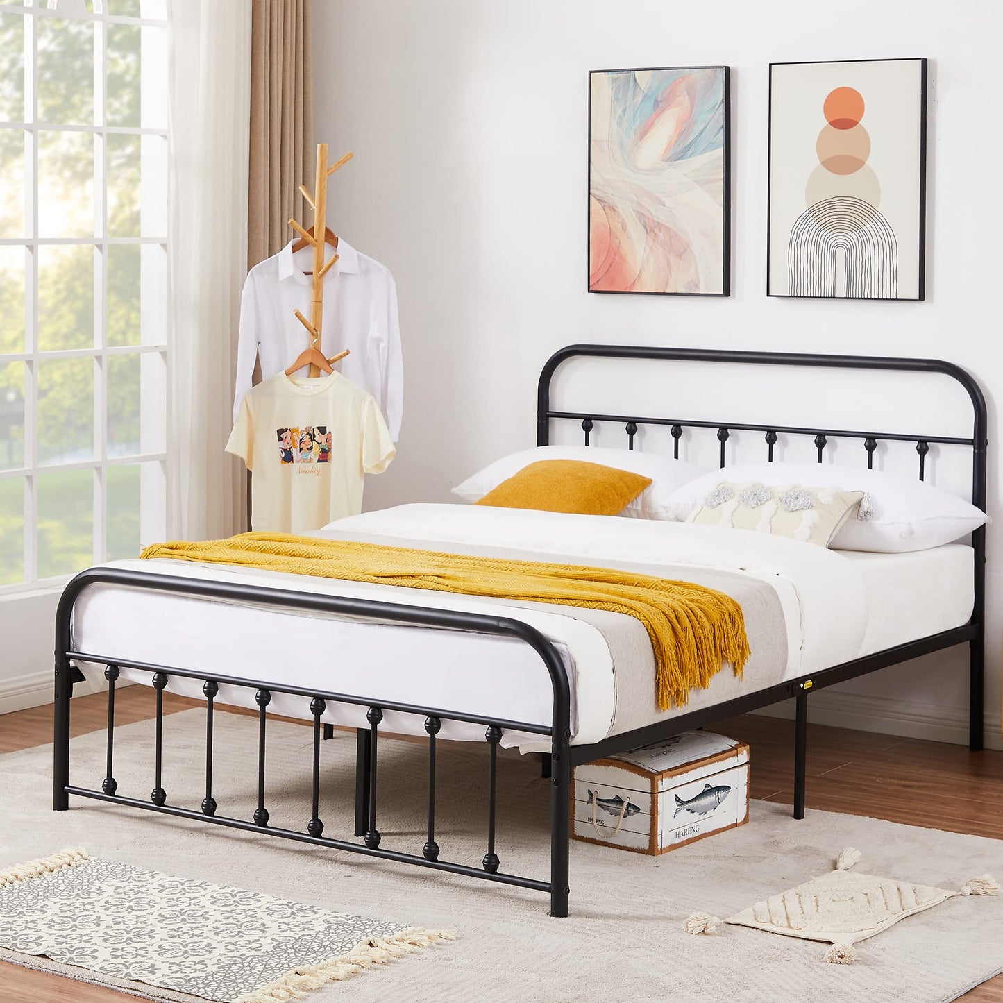Twin Size Iron Bed Frame, HSUNNS Black Twin Size Metal Bed Frame with Headboard & Footboard, Heavy Duty Metal Platform Bed Frame Twin Size, No Box Spring Needed, 300lbs Weight Capacity