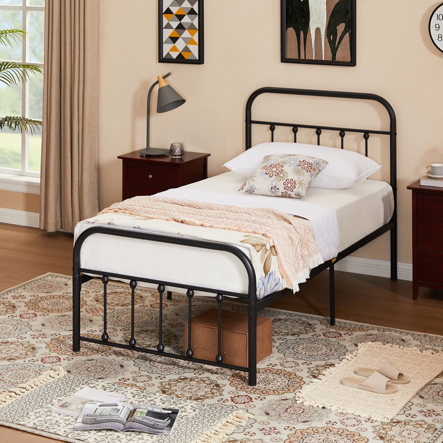 Twin Size Iron Bed Frame, HSUNNS Black Twin Size Metal Bed Frame with Headboard & Footboard, Heavy Duty Metal Platform Bed Frame Twin Size, No Box Spring Needed, 300lbs Weight Capacity