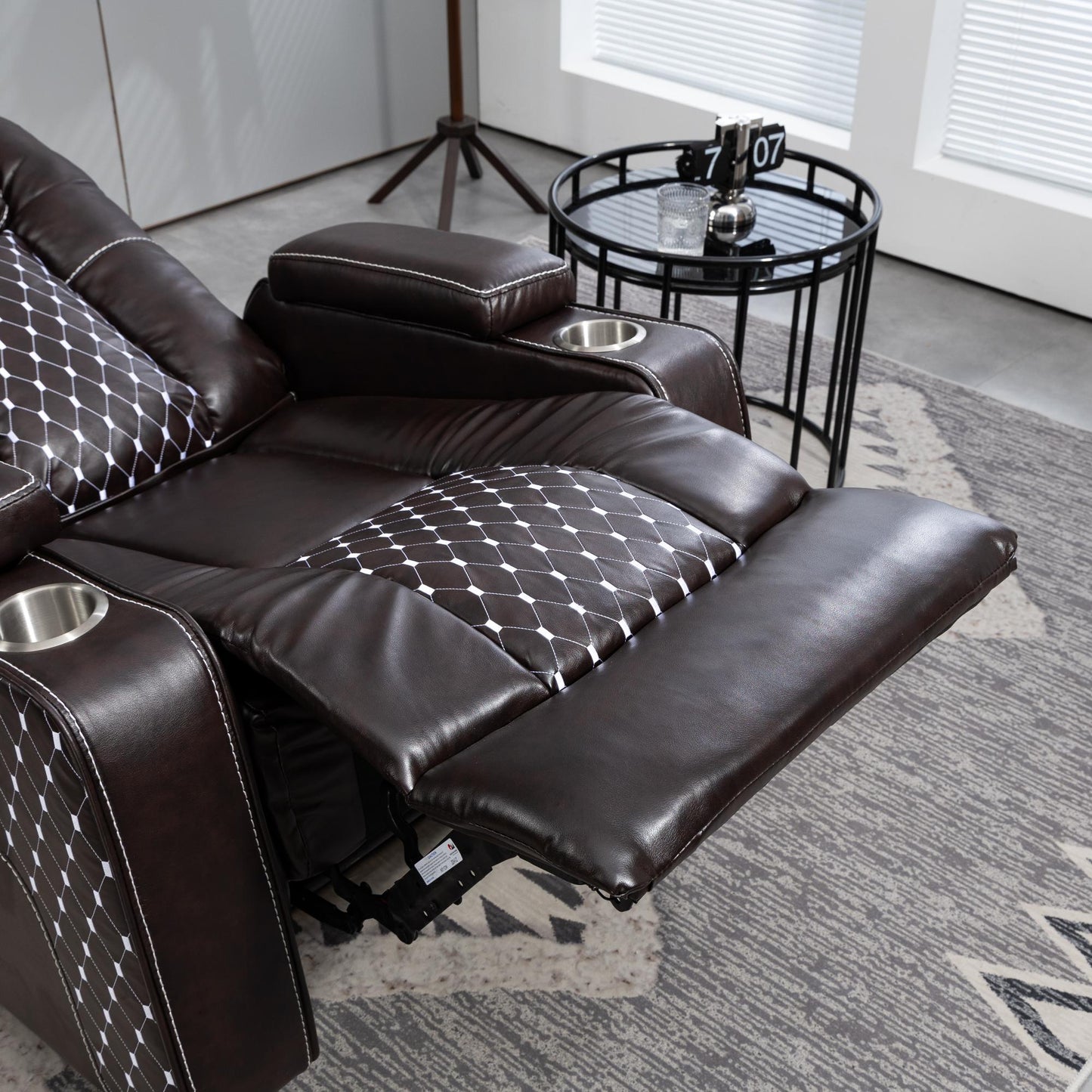 HSUNNS Zero Gravity Recliner, Recliners Chair with Storage Armrest and 2 Cup Holders, Living Room PU Leather Recliner Chair Tilt to 150 Degrees, Single Sofa with Side Pocket, charging, Brown
